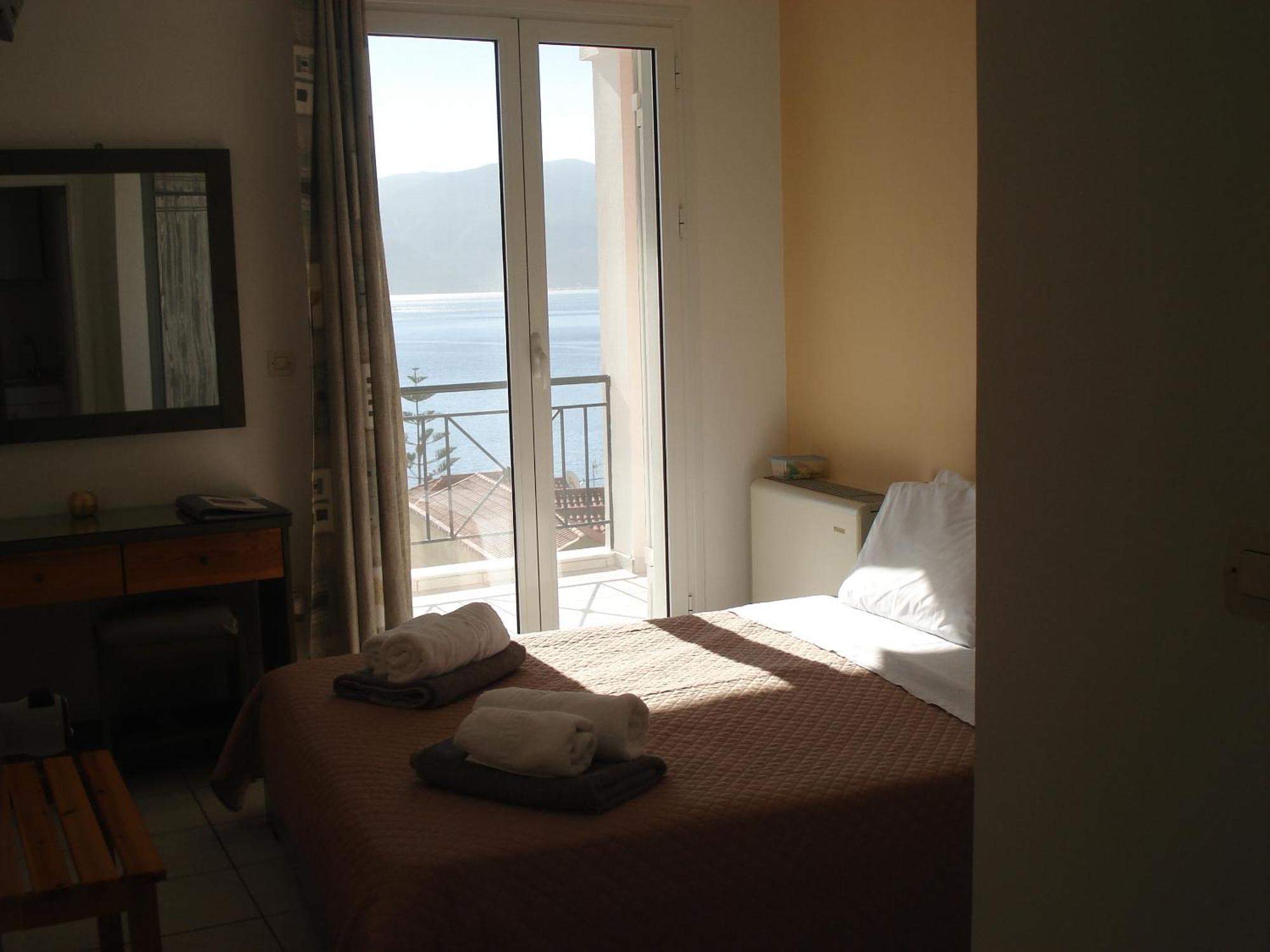 Mema'S Apartment Agia Efimia Værelse billede